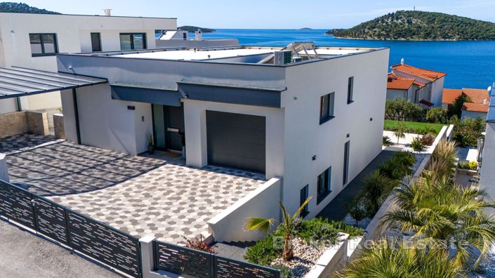 Image No.18-4 Bed Villa for sale