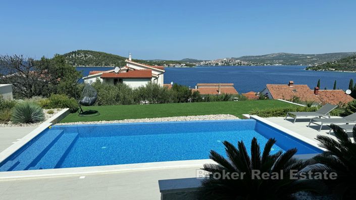 Image No.5-4 Bed Villa for sale