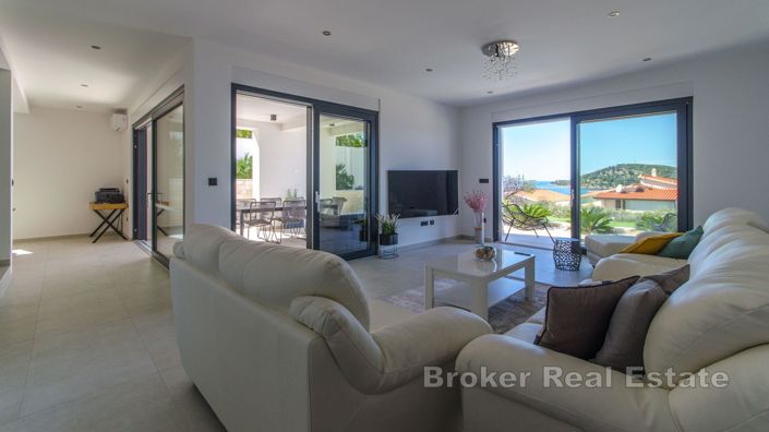 Image No.6-4 Bed Villa for sale