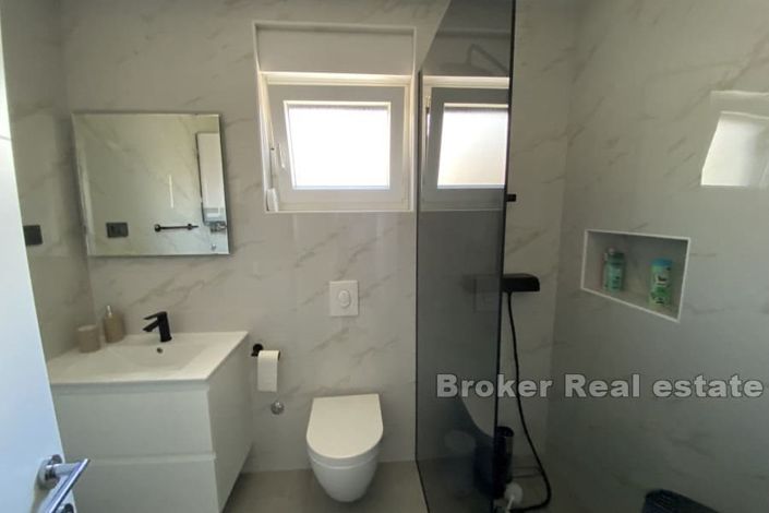 Image No.9-7 Bed Villa for sale