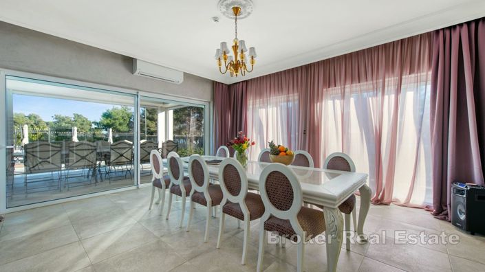 Image No.8-5 Bed Villa for sale