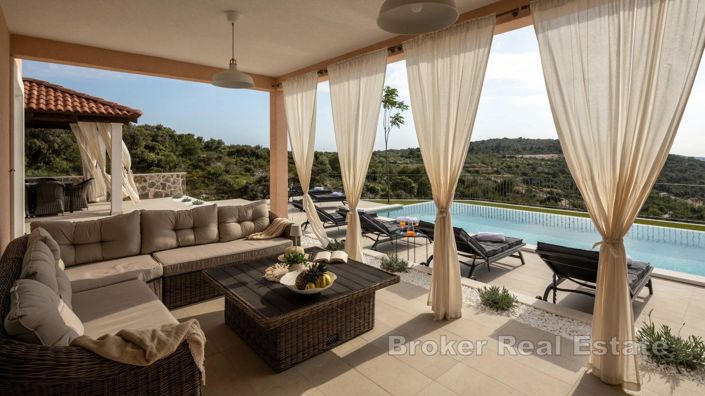 Image No.14-4 Bed Villa for sale