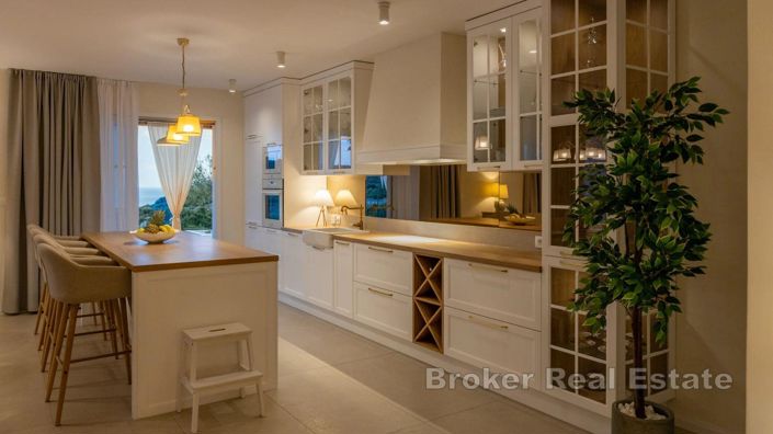 Image No.5-4 Bed Villa for sale