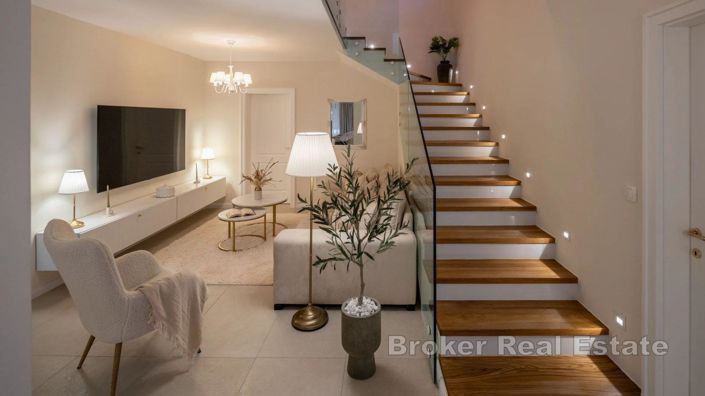 Image No.7-4 Bed Villa for sale