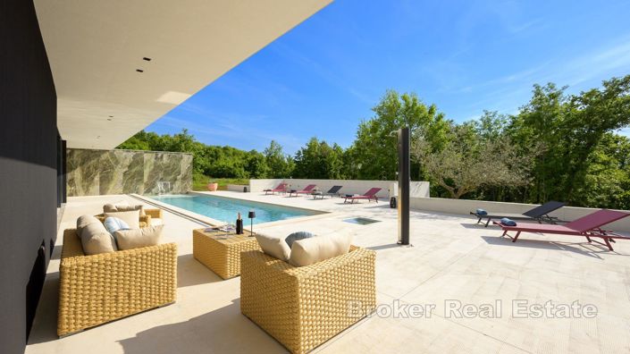 Image No.18-3 Bed Villa for sale