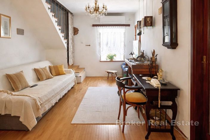 Image No.2-4 Bed Villa for sale