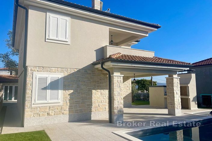 Image No.2-3 Bed Villa for sale