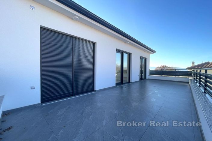 Image No.10-4 Bed Villa for sale