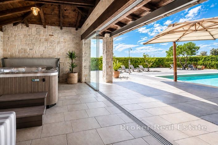 Image No.8-4 Bed Villa for sale