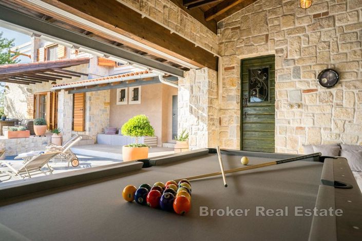 Image No.9-4 Bed Villa for sale