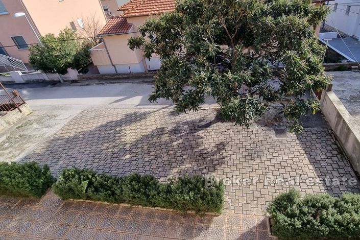 Image No.12-12 Bed Villa for sale