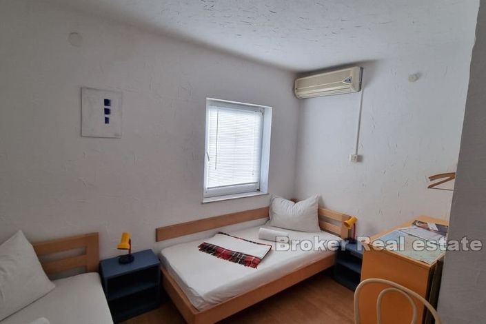 Image No.9-12 Bed Villa for sale