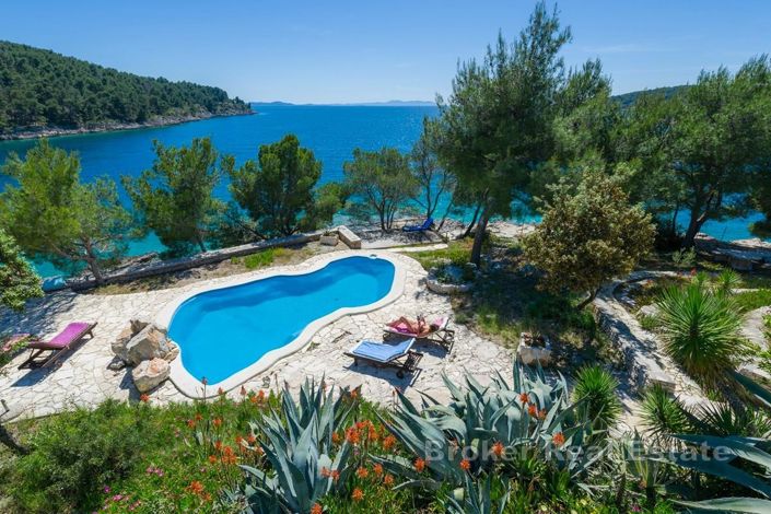 Image No.6-4 Bed Villa for sale