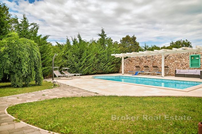 Image No.3-4 Bed Villa for sale