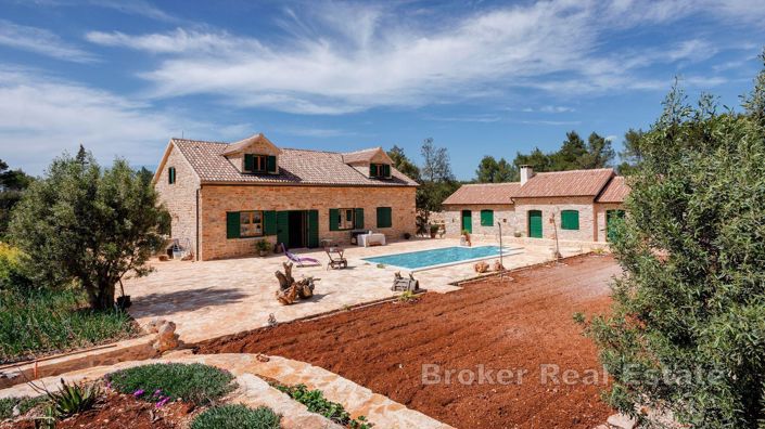 Image No.19-6 Bed Villa for sale
