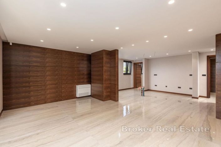 Image No.7-3 Bed Apartment for sale