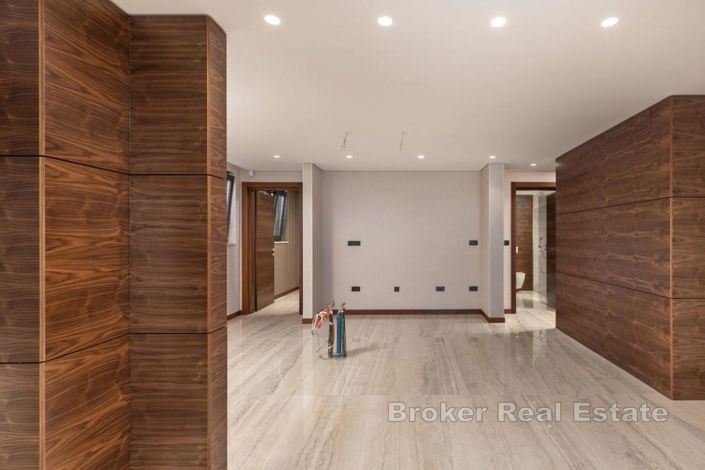 Image No.8-3 Bed Apartment for sale