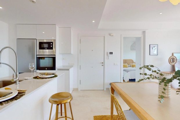 Image No.18-3 Bed Apartment for sale