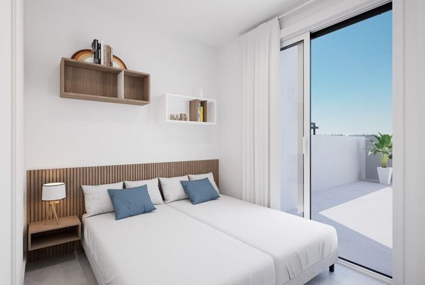 Image No.14-3 Bed Apartment for sale