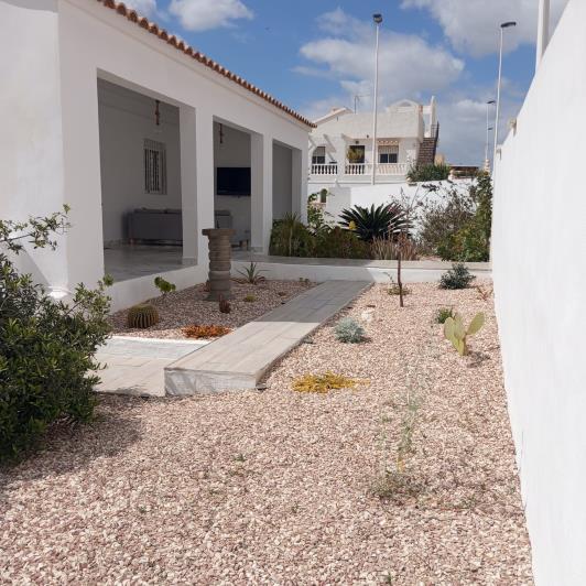 Image No.46-4 Bed Villa / Detached for sale