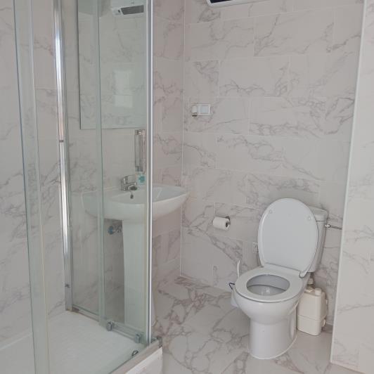 Image No.38-4 Bed Villa / Detached for sale