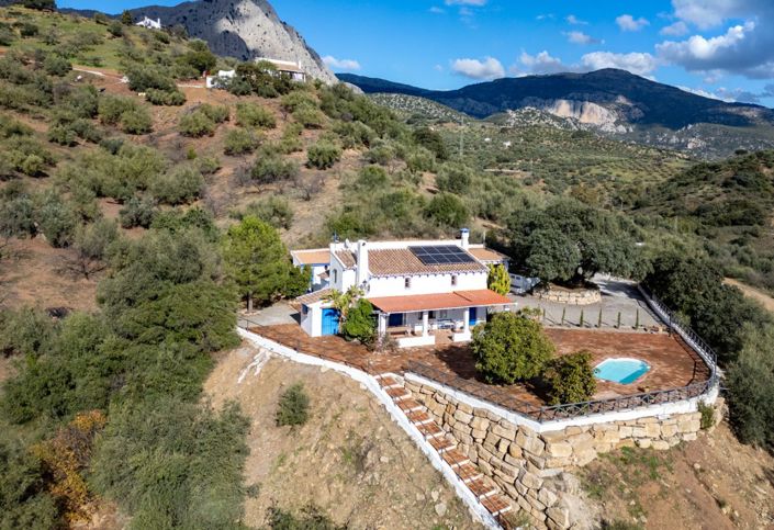 Image No.4-3 Bed Property for sale