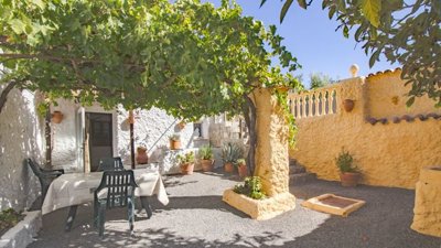 Jaen-Andalucia-Holidayhome-Farm-Pool-Rental-6.jpg