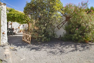Jaen-Andalucia-Holidayhome-Farm-Pool-Rental-1.jpg