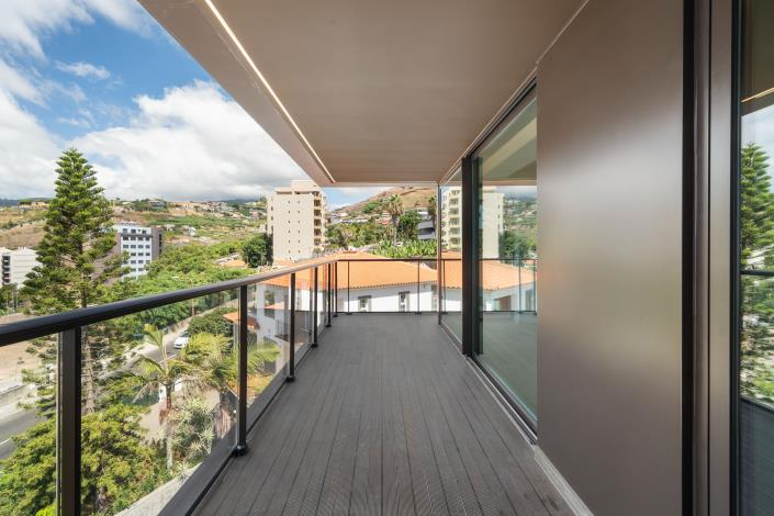 Image No.9-3 Bed Apartment for sale