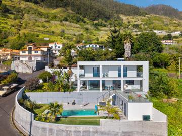 1 - Arco Da Calheta, Villa
