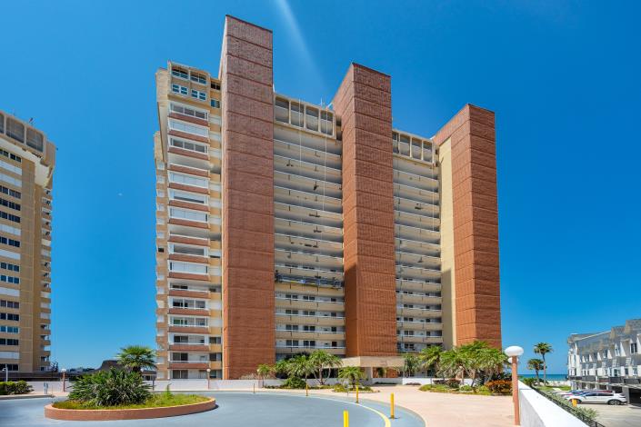 Image No.10-3 Bed Condo for sale