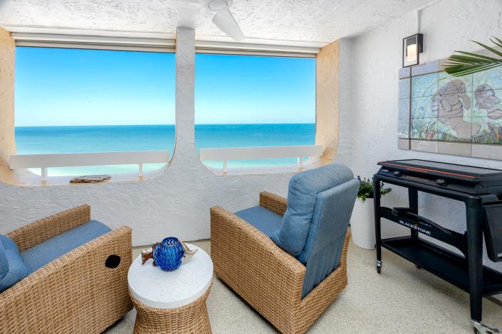 Image No.22-3 Bed Condo for sale