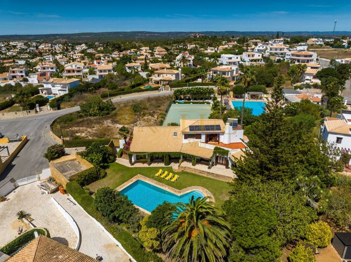 Image No.3-5 Bed Villa for sale