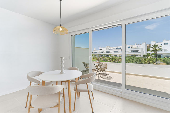 Image No.10-Appartement de 2 chambres à vendre à Estepona