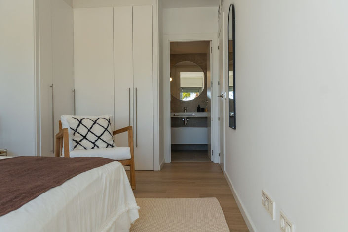 Image No.13-3 Bed Apartment for sale