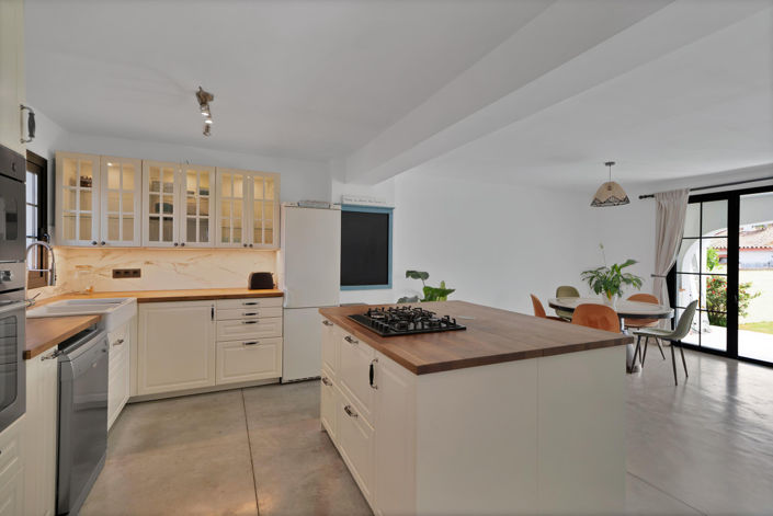 Image No.3-3 Bed Townhouse for sale