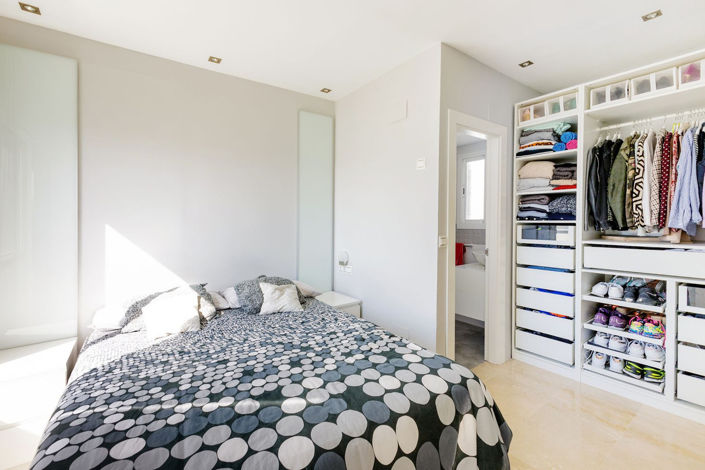 Image No.9-2 Bed Apartment for sale