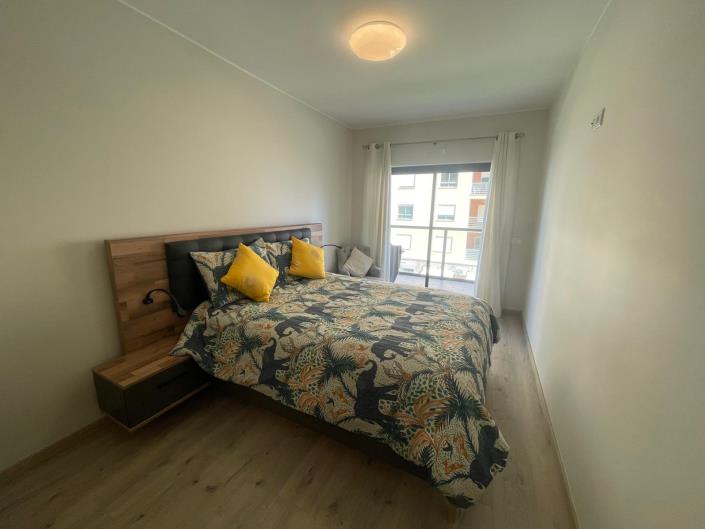 Image No.57-3 Bed Apartment for sale