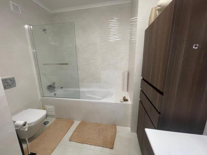 Image No.68-3 Bed Apartment for sale