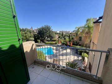 196456-town-house-for-sale-in-peyiafull
