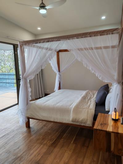 Image No.15-12 Bed Hotel for sale