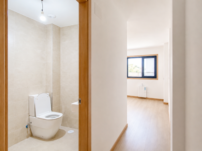 Image No.12-2 Bed Apartment for sale