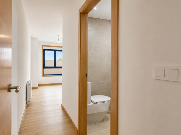 Image No.10-2 Bed Apartment for sale