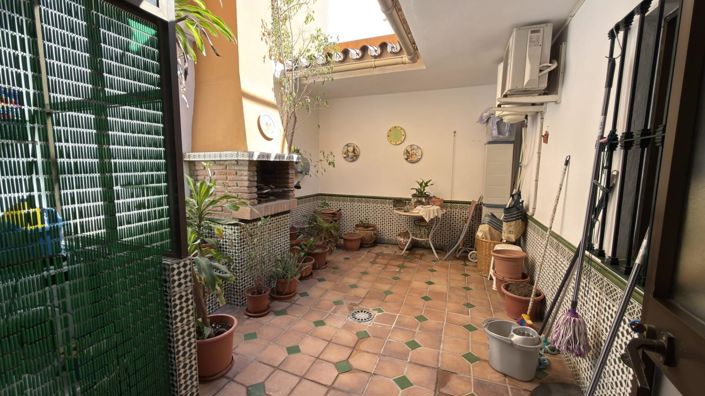 Image No.5-4 Bed Duplex for sale