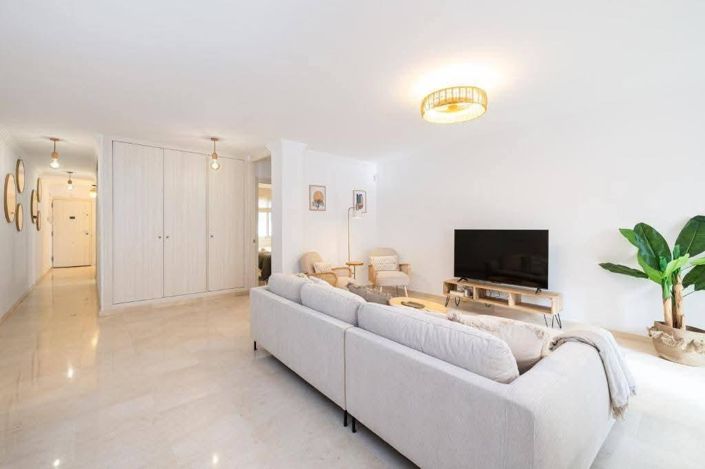 Image No.2-4 Bed Flat for sale