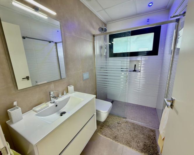 Image No.11-3 Bed Villa for sale