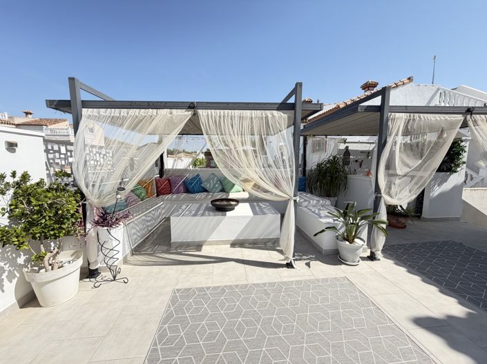 Image No.3-3 Bed Villa for sale