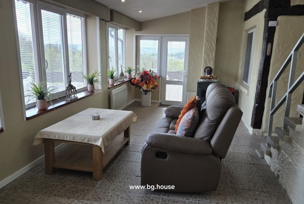 Image No.22-3 Bed House for sale