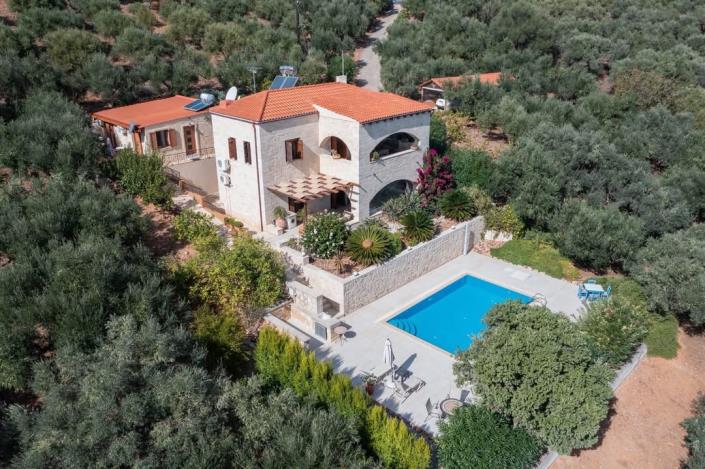 Image No.2-5 Bed Villa / Detached for sale