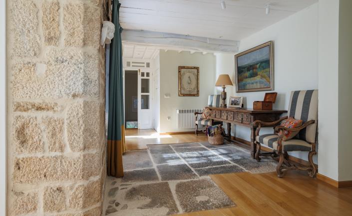 Image No.12-4 Bed Country House for sale